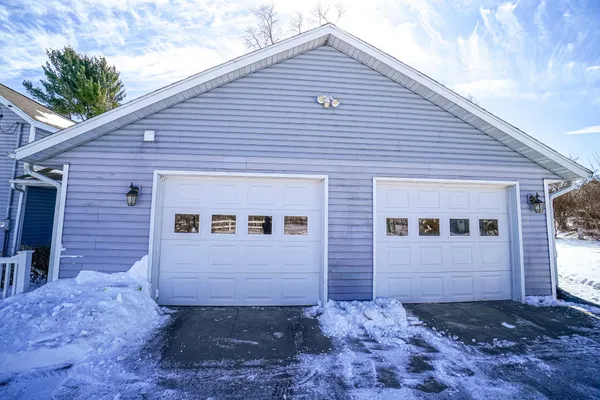 $439,000 | 12893 Fieldcrest Road, Sparta, WI 54656