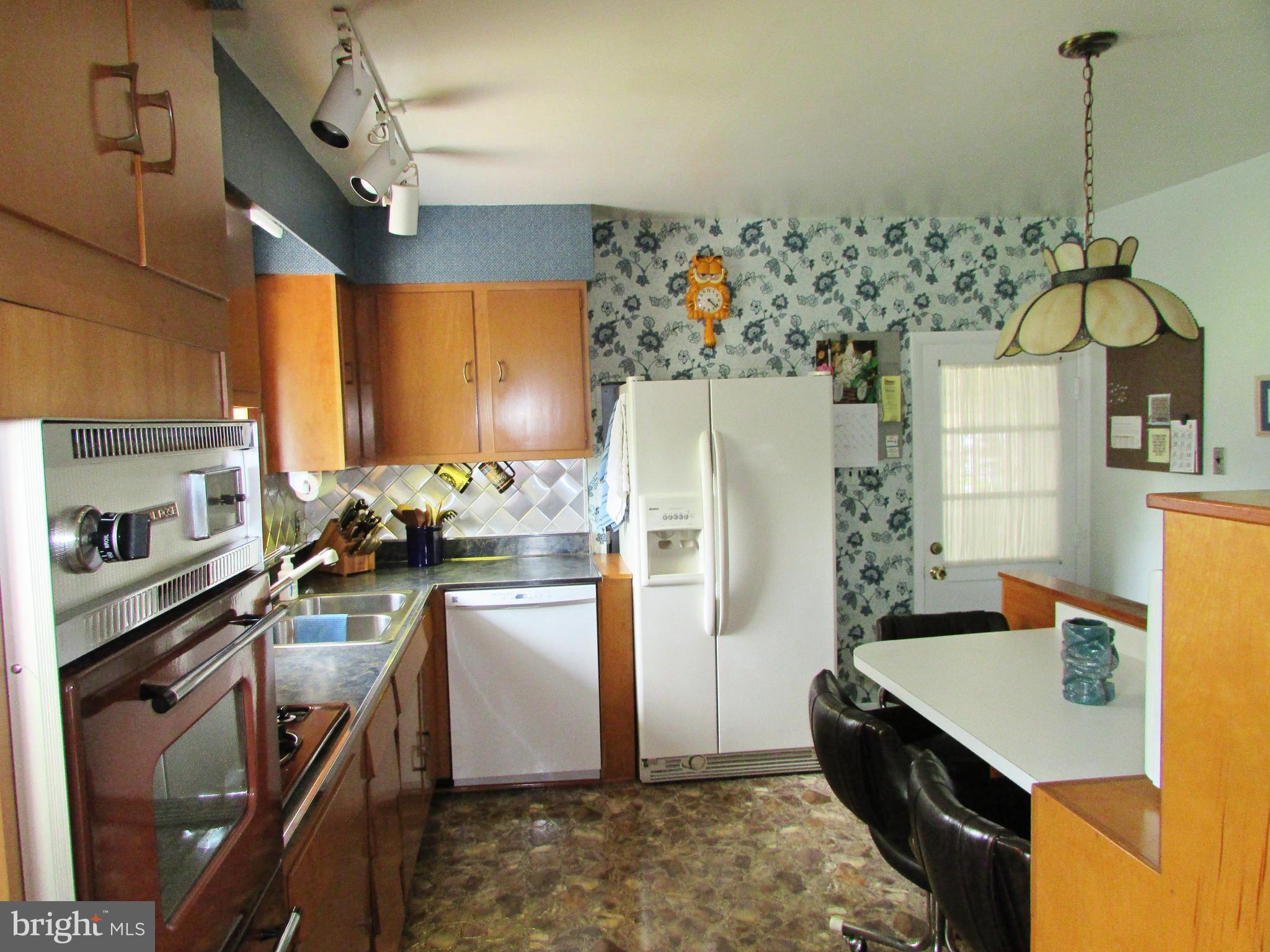 3752 Trent Road Randallstown, MD 21133 - Photo 6 of 30 Kitchen