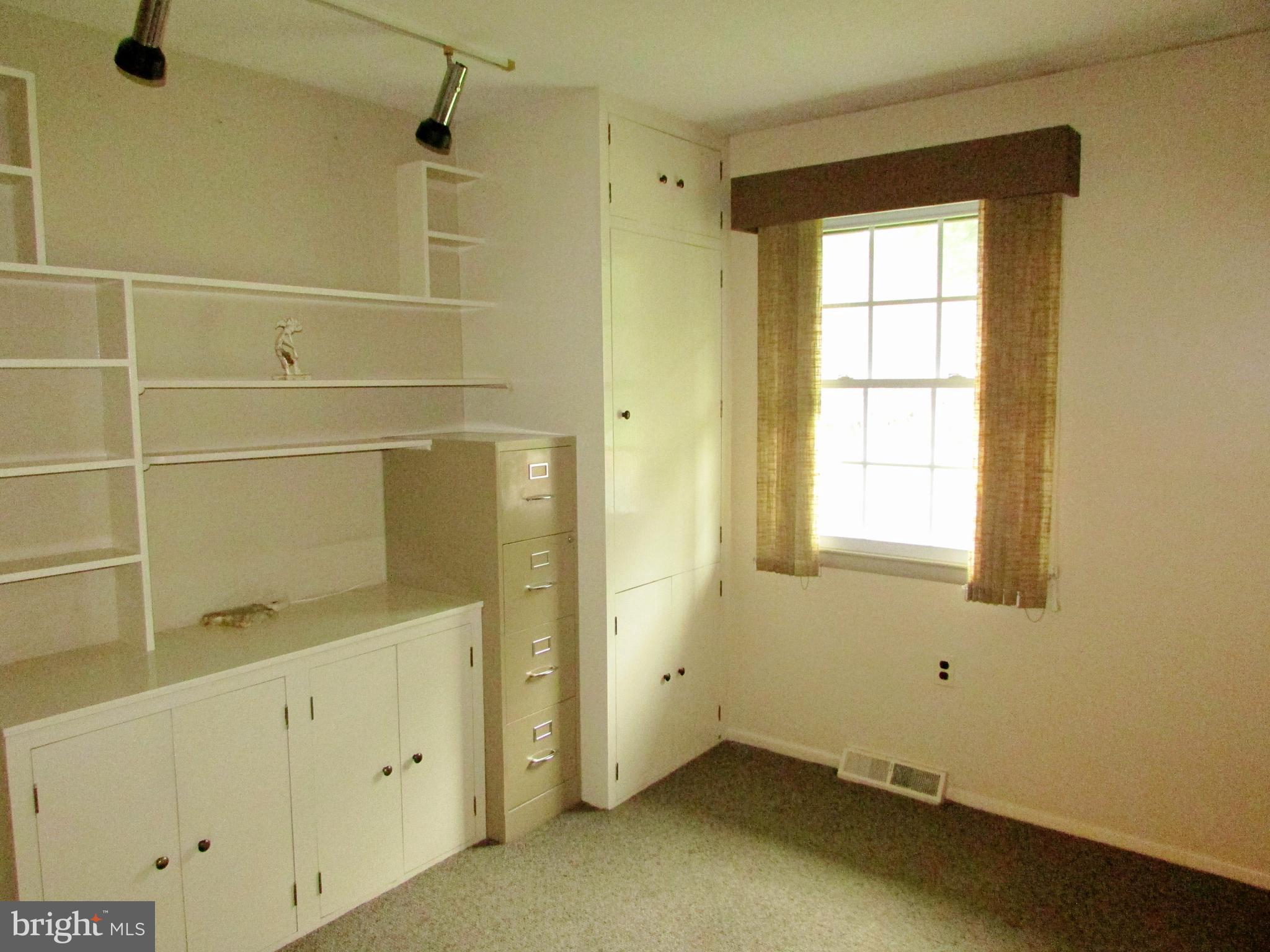 3752 Trent Road Randallstown, MD 21133 - Photo 9 of 30 Third Bedroom / Office