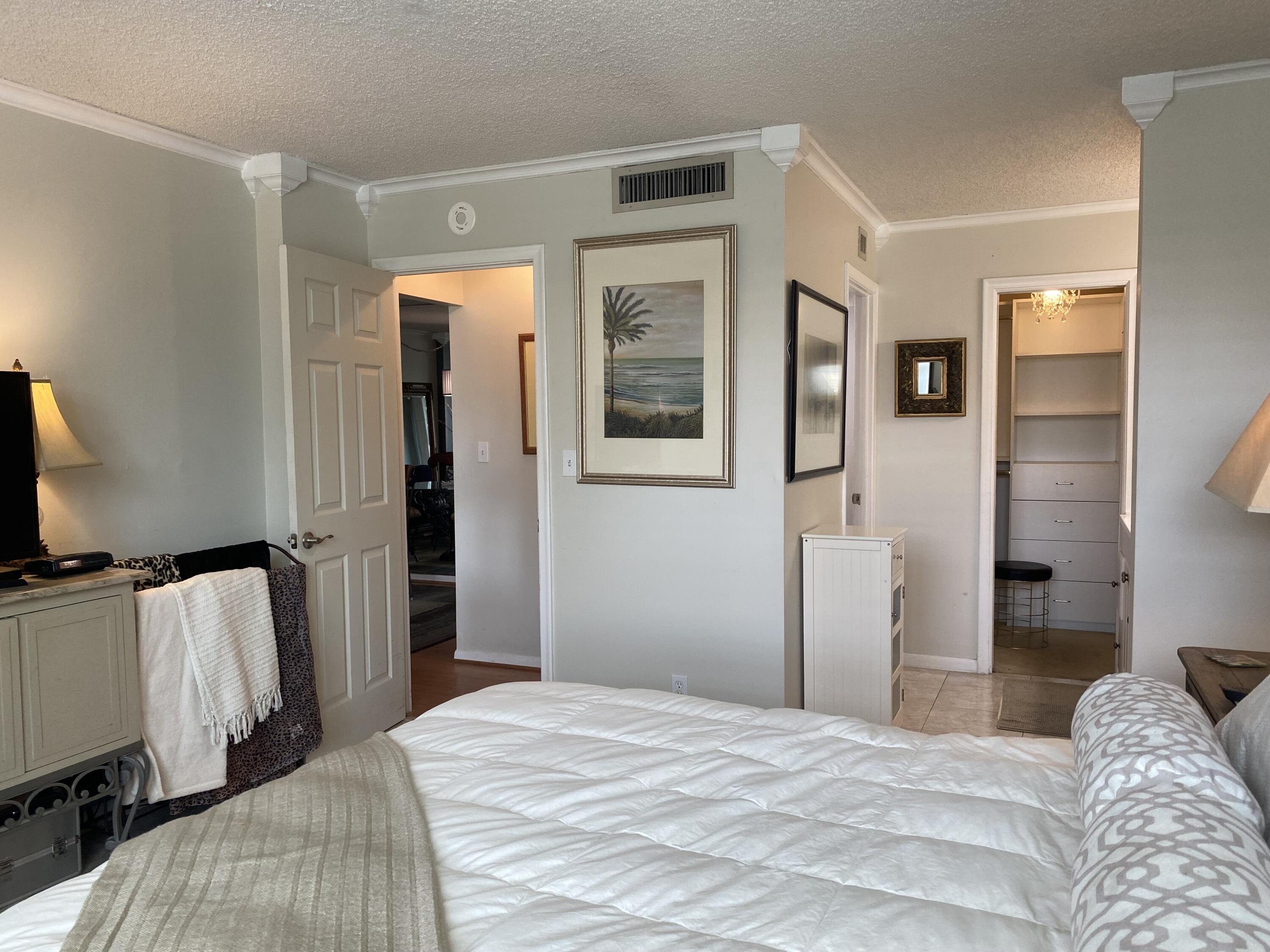 1 Royal Palm Way, Unit 201 Boca Raton, FL 33432 - Photo 15 of 50 IMG_1834