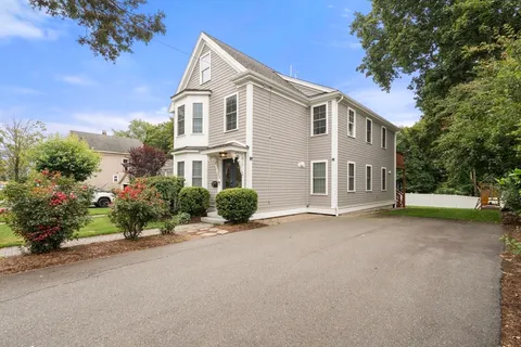 $775,000 | 14 Adams Street, Unit 14, Medfield, MA 02052