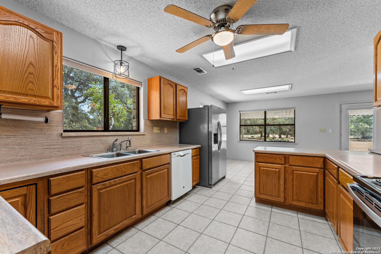 1657 Acacia Parkway Spring Branch, TX 78070 - Photo 8 of 35