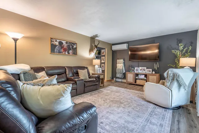 $235,000 | 829 West 7th Avenue, Fergus Falls, MN 56537