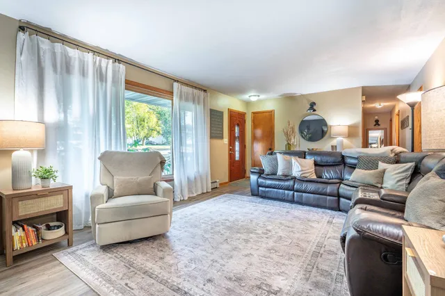 $235,000 | 829 West 7th Avenue, Fergus Falls, MN 56537