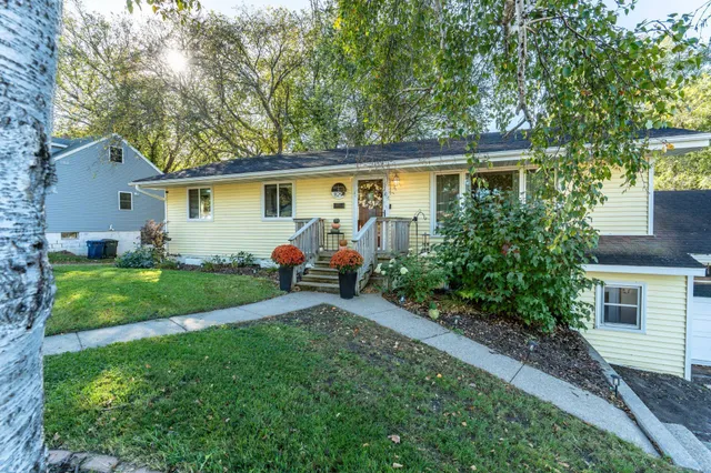 $235,000 | 829 West 7th Avenue, Fergus Falls, MN 56537