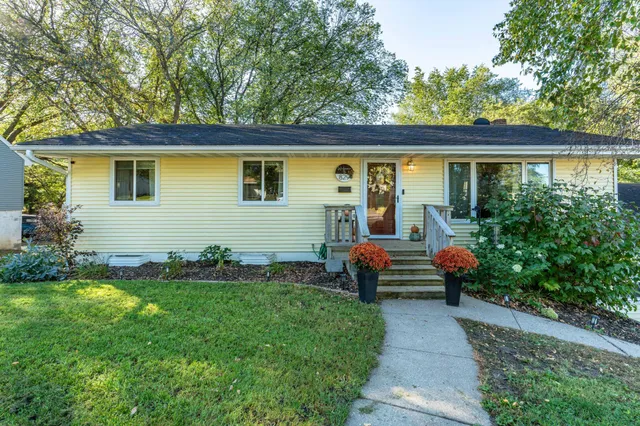 $235,000 | 829 West 7th Avenue, Fergus Falls, MN 56537