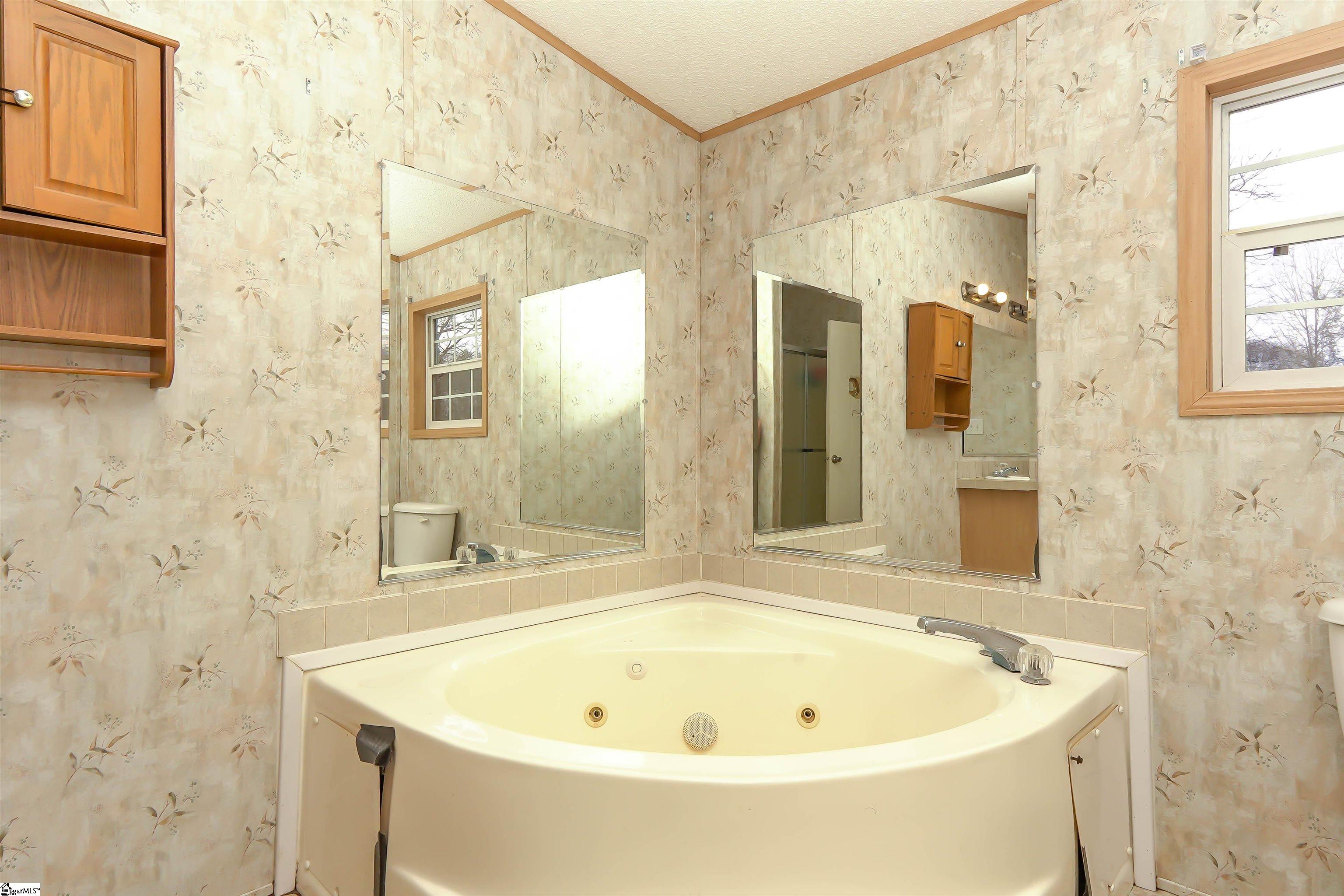 295 State Rd S-30-80 Ware Shoals, SC 29692 - Photo 24 of 31