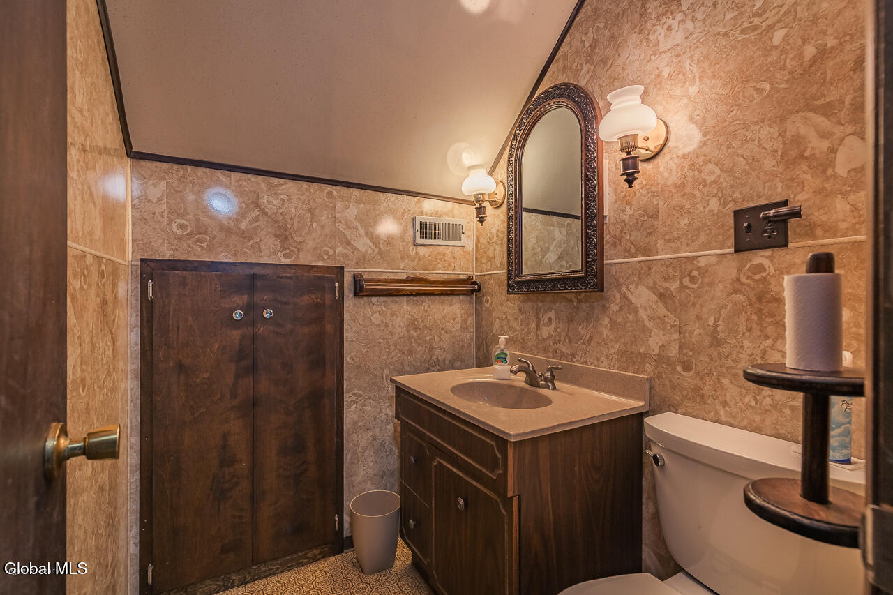 2310 Diamond Point Road Hagaman, NY 12086 - Photo 47 of 58 MLS-41