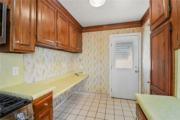 $825,000 | 2202 West 153rd Street, Compton, CA 90220