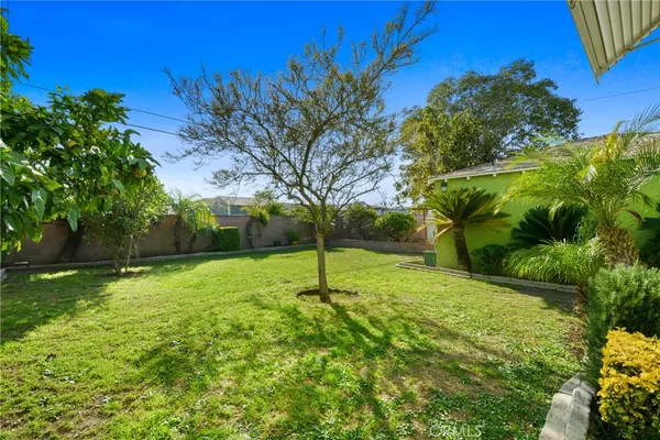 $825,000 | 2202 West 153rd Street, Compton, CA 90220