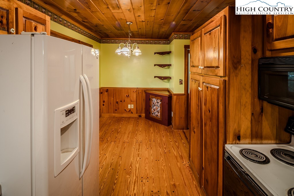 478 Laurel Hills Road Newland, NC 28657 - Photo 32 of 47 Gallery Image 32