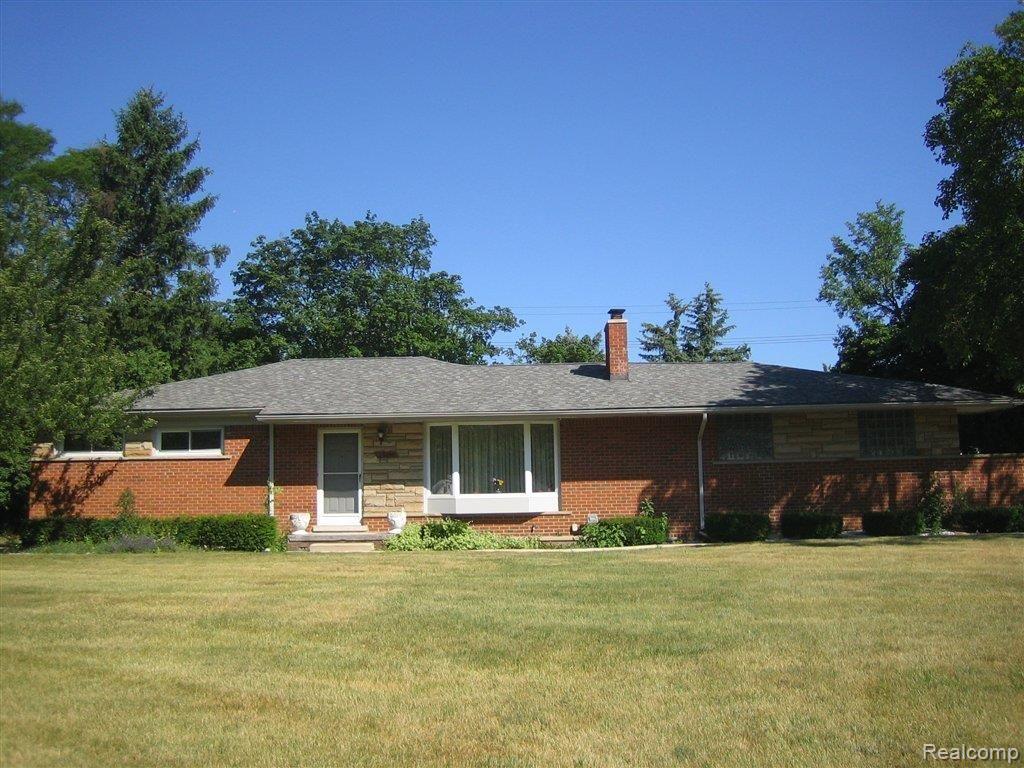 27850 Peppermill Road Farmington, MI 48331 - Photo 1 of 4 IMG_0856.JPG