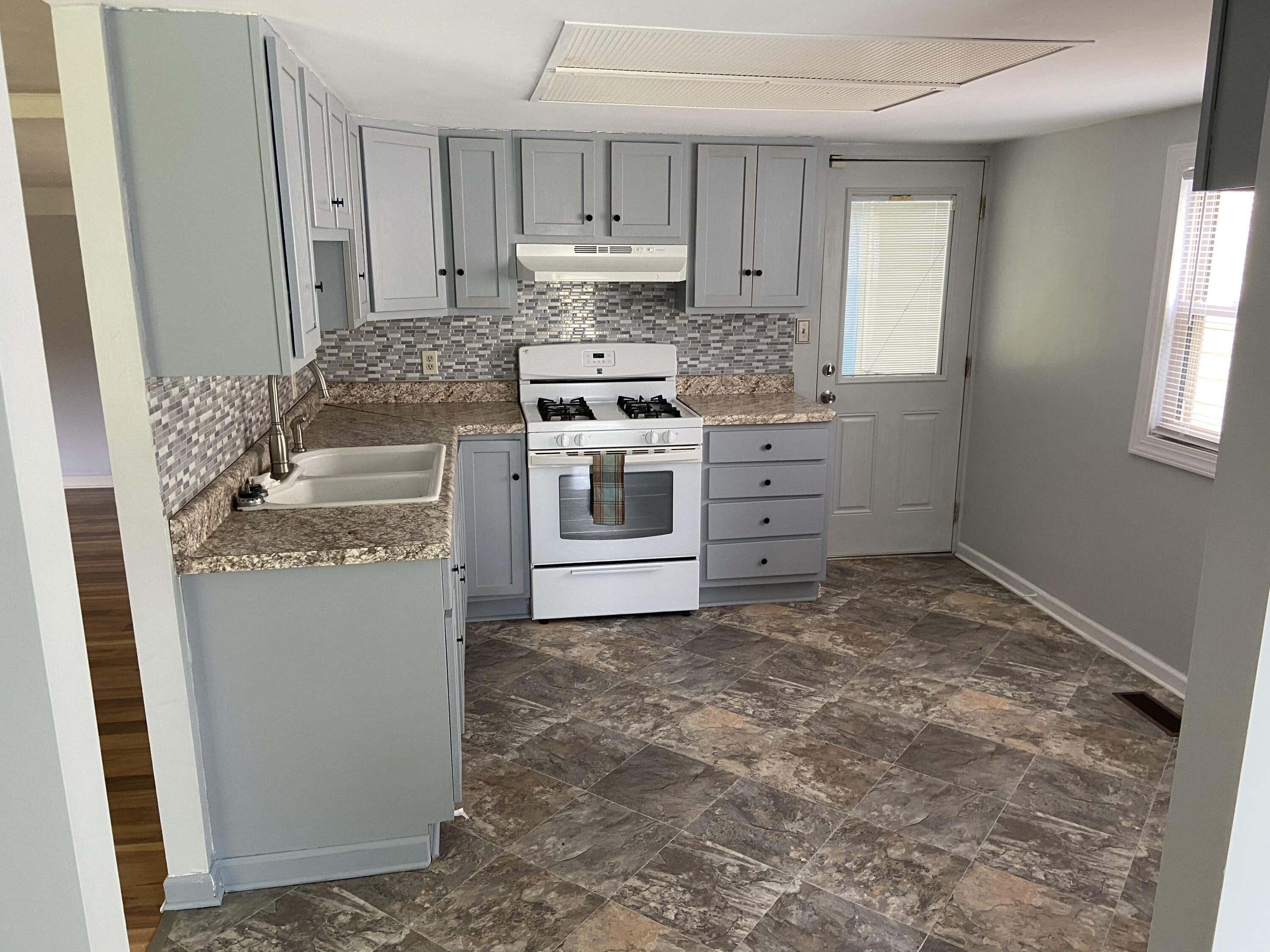 1744 Flatwoods Road Reevesville, SC 29471 - Photo 5 of 23 D8B770AD-E4F9-499A-84D3-F5DAF15250FE