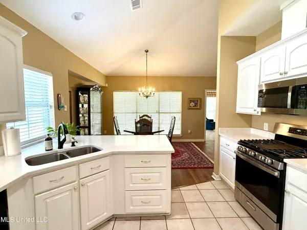 $289,900 | 106 Cowles Creek Road, Clinton, MS 39056