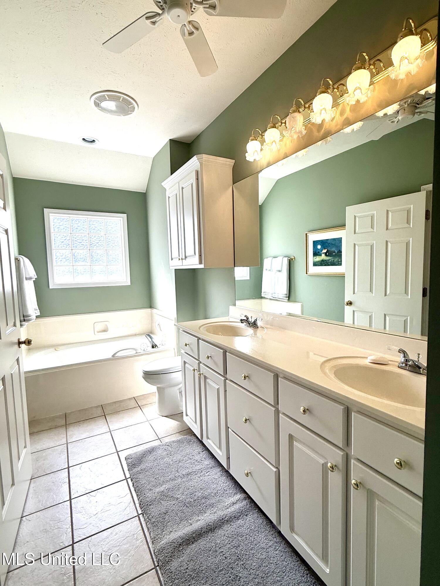 106 Cowles Creek Road Clinton, MS 39056 - Photo 28 of 44 Photo Feb 24 2026, 11 25 23 AM