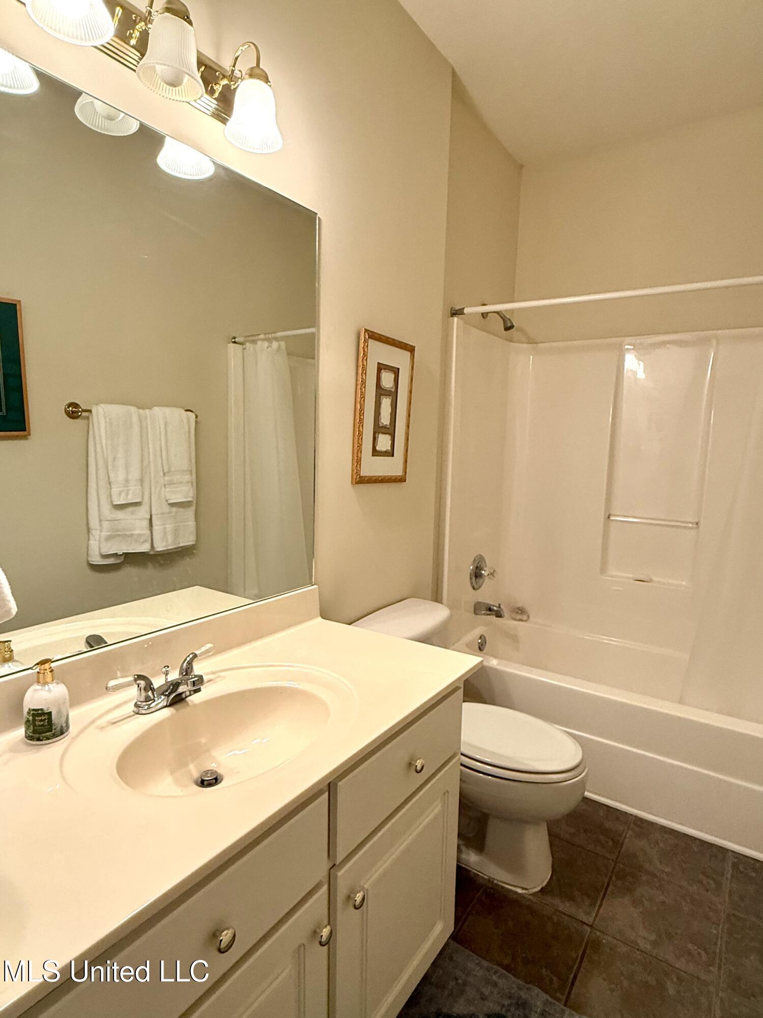 106 Cowles Creek Road Clinton, MS 39056 - Photo 33 of 44 Photo Feb 24 2026, 11 26 36 AM