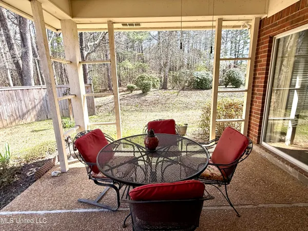 $289,900 | 106 Cowles Creek Road, Clinton, MS 39056