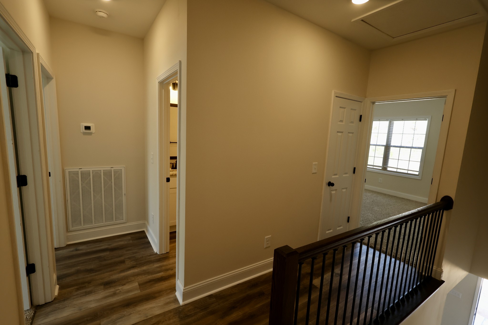 500 Peachers Mill Road, Unit B4 Clarksville, TN 37042 - Photo 11 of 26 a view of a hallway with wooden floor and entryway