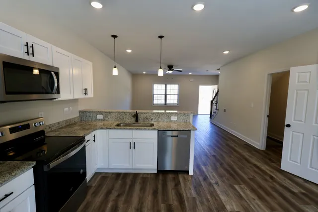 $1,685 | 500 Peachers Mill Road, Unit B4, Clarksville, TN 37042