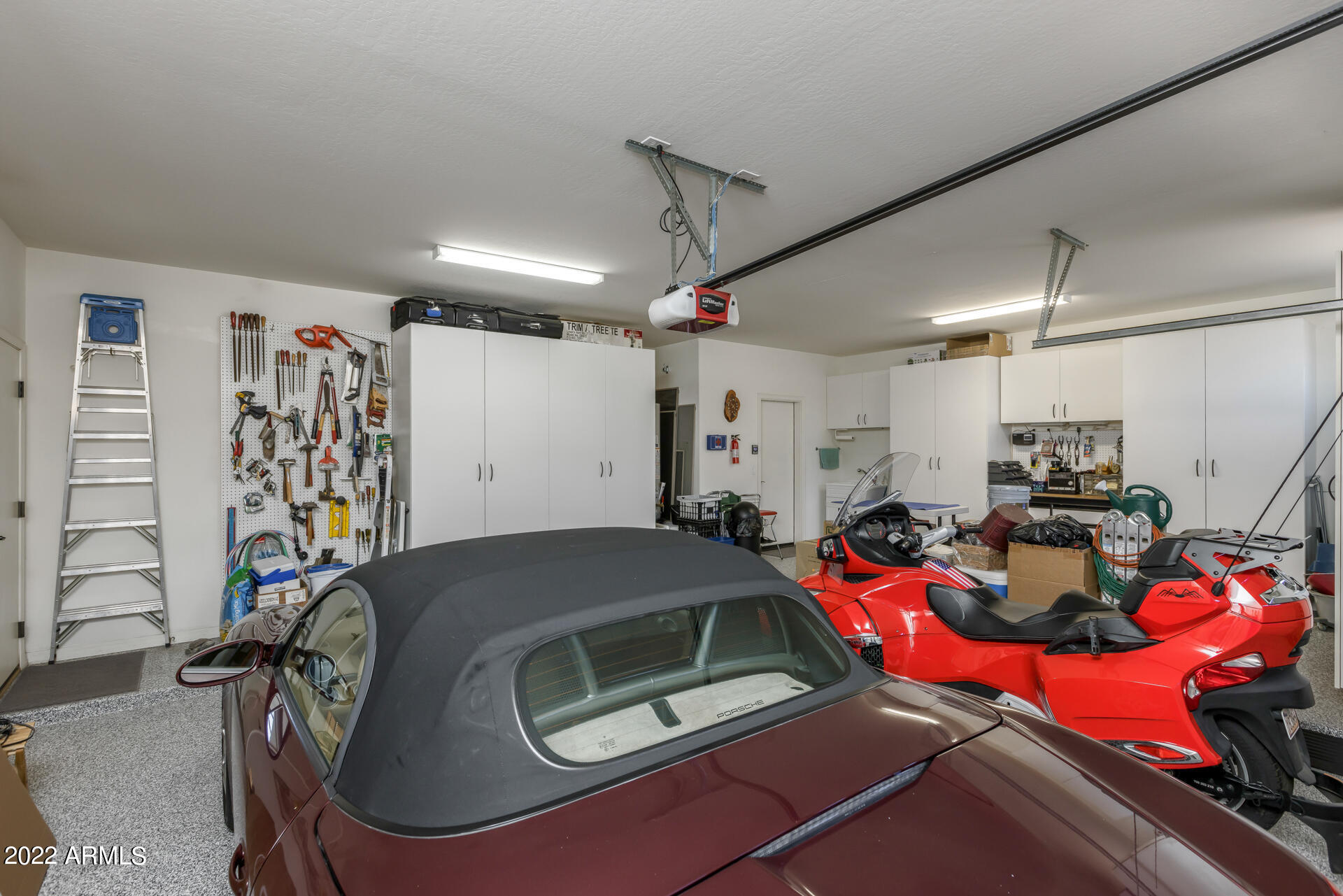 2323 West Beverly Rd. Phoenix, AZ 85041 - Photo 26 of 35 27) GARAGE