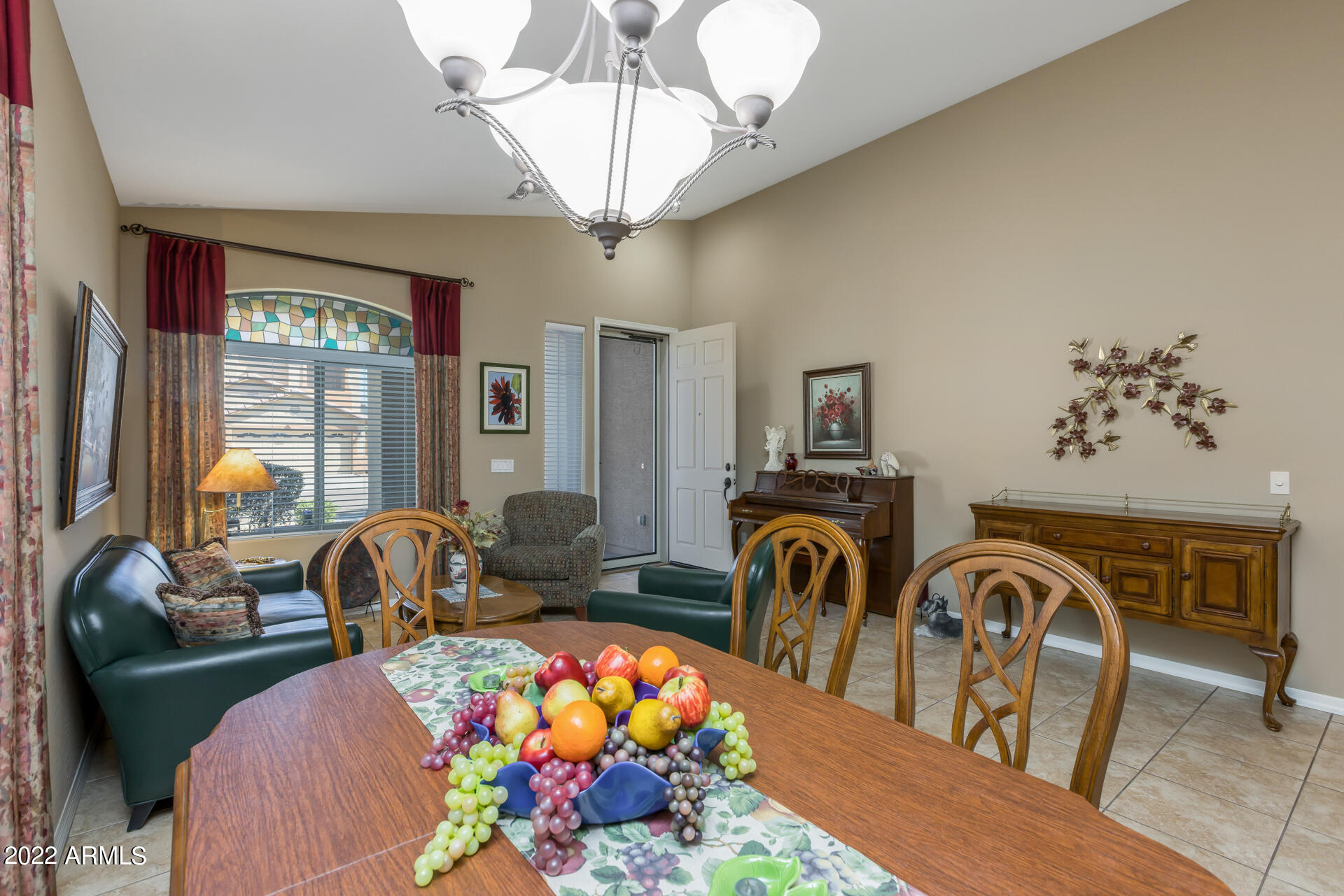 7) FORMAL LIVING_DINING