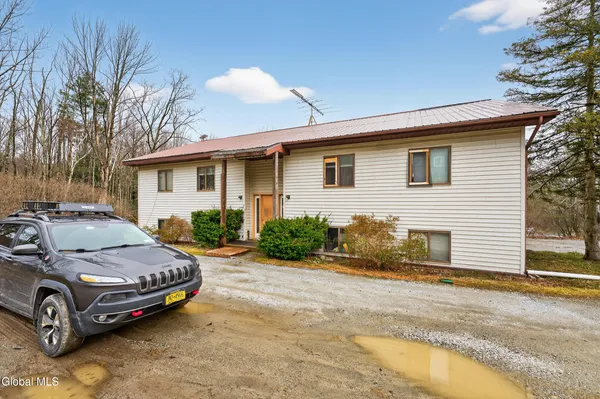 $325,000 | 1022 Highway 43, Stephentown, NY 12169