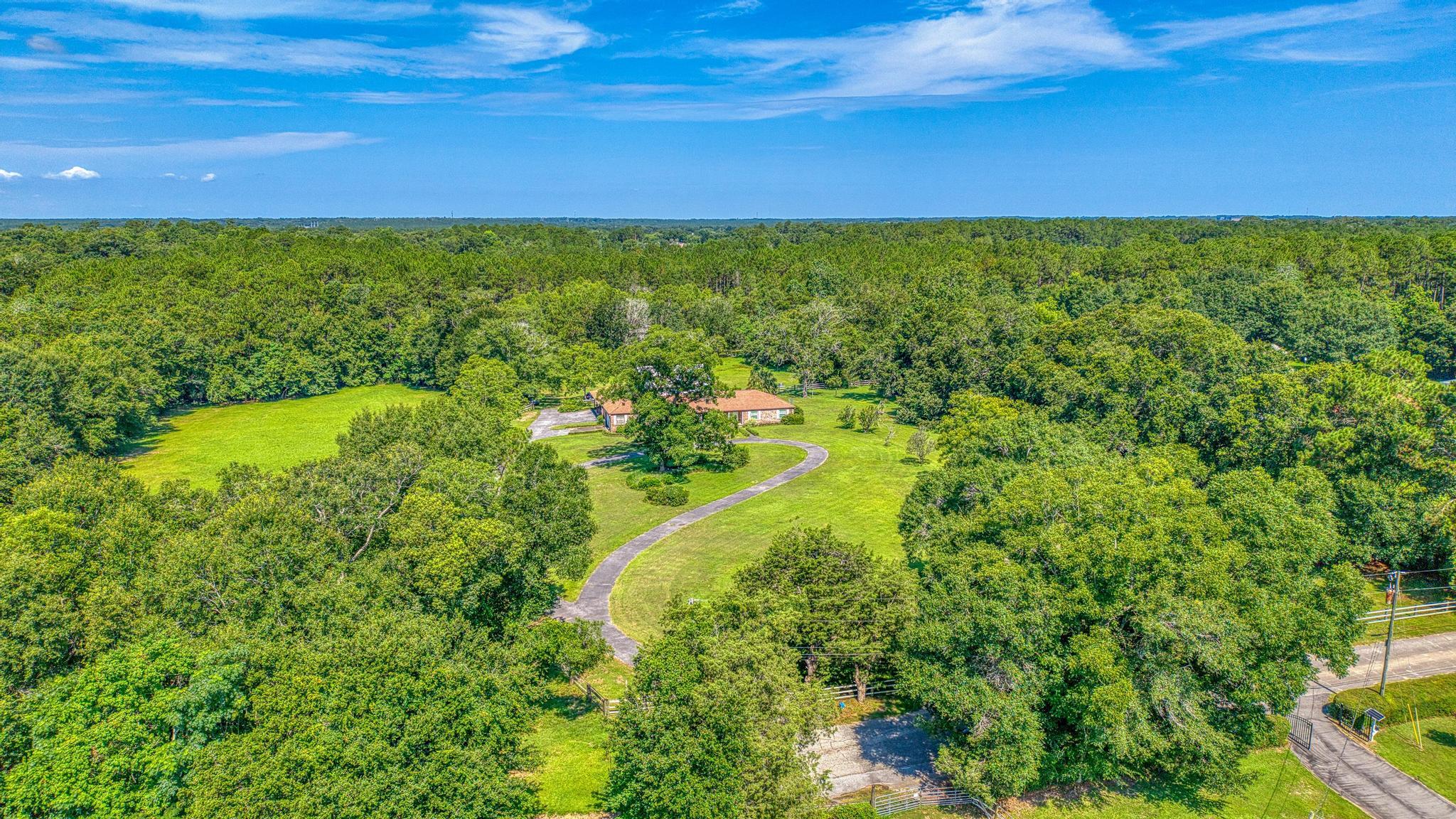 7621 Chellie Road Pensacola, FL 32526 - Photo 58 of 90 Gallery Image 58