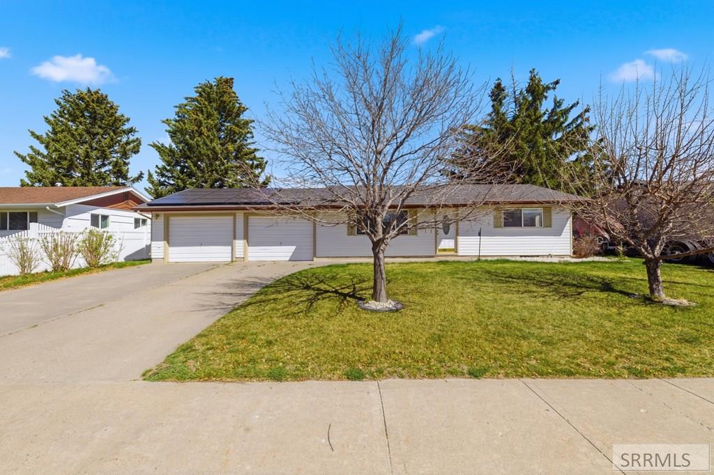 545 Collins Street Blackfoot, ID 83221 - Photo 5 of 57