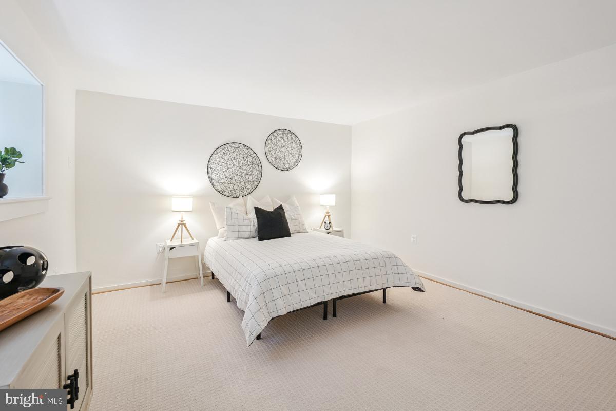 1738 T Street Northwest, Unit 1 Washington, DC 20009 - Photo 15 of 42