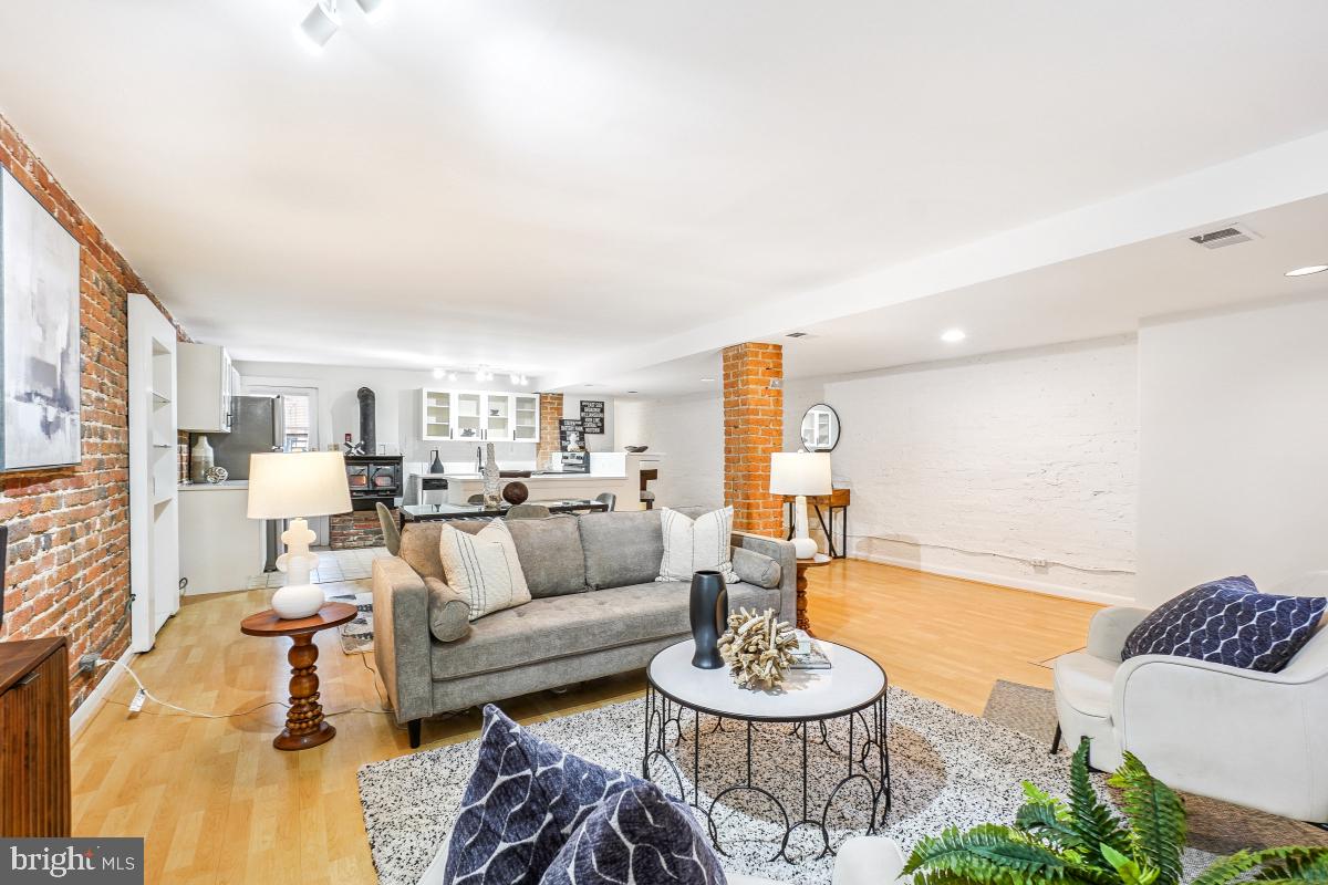 1738 T Street Northwest, Unit 1 Washington, DC 20009 - Photo 4 of 42