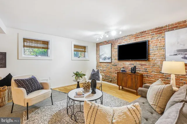 $470,000 | 1738 T Street Northwest, Unit 1, Washington, DC 20009