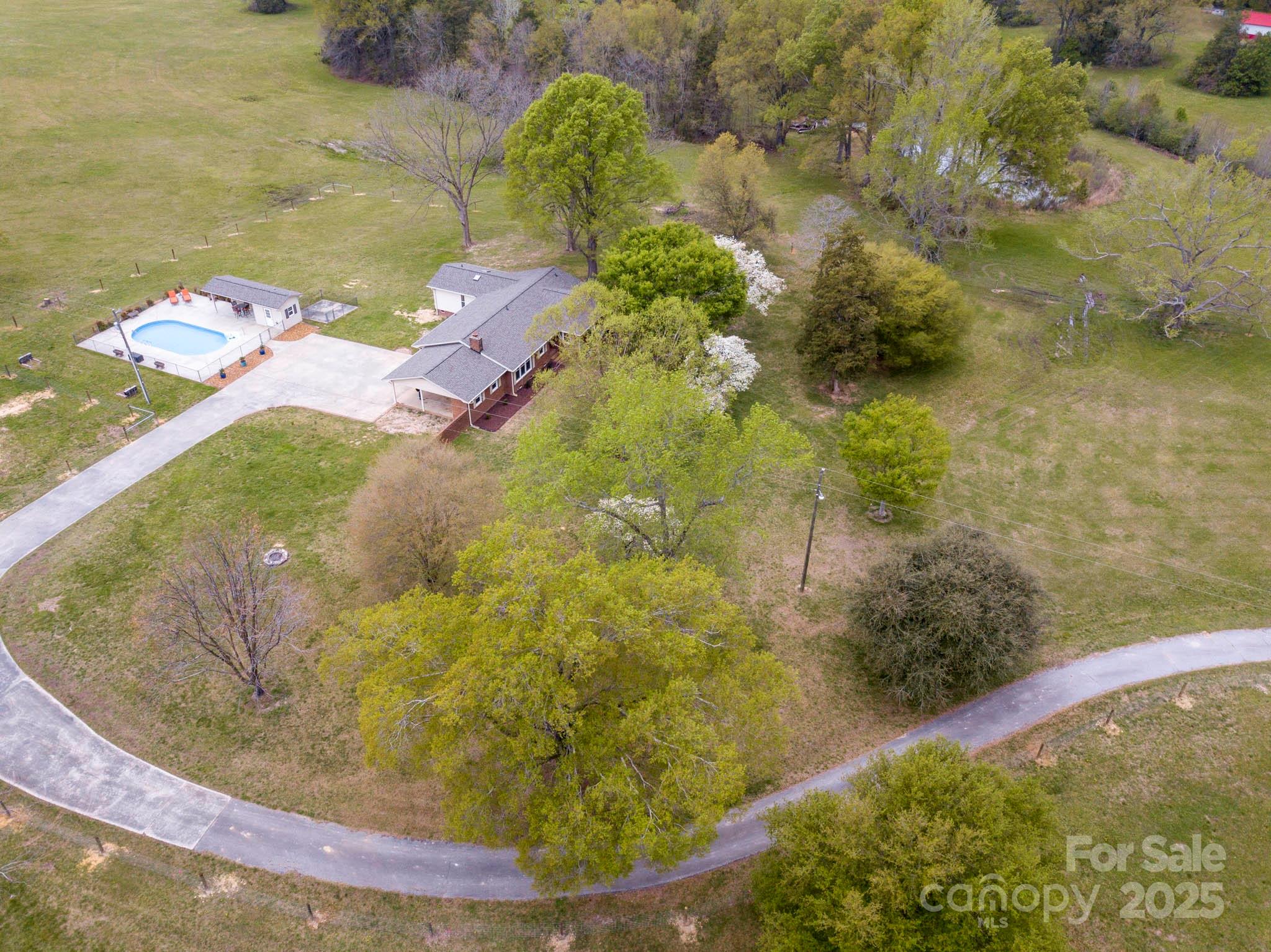 3452 Flat Creek Road Lancaster, SC 29720 - Photo 32 of 34 a view of a swimming pool
