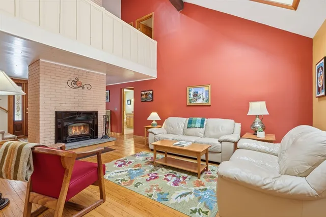 $640,000 | 60 Overlook Drive, Amherst, MA 01002