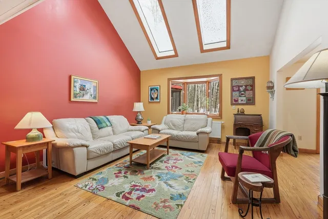 $640,000 | 60 Overlook Drive, Amherst, MA 01002