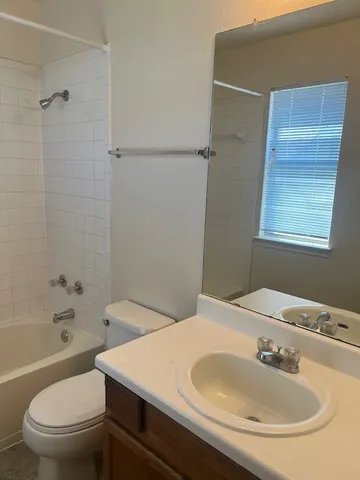 $1,300 | 1105 Christopher Avenue, Unit A, Round Rock, TX 78681