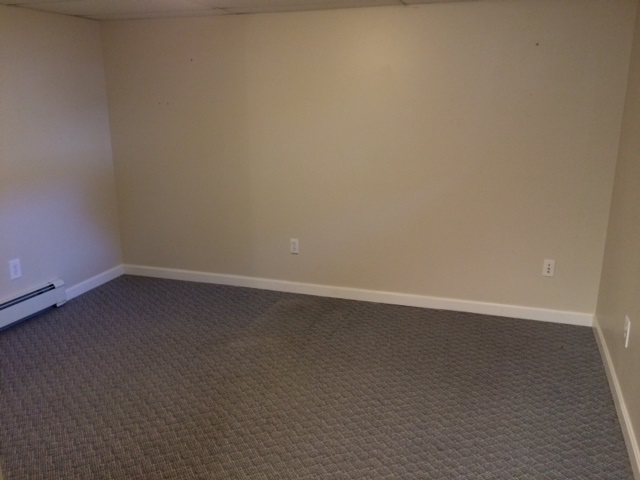 12 C Cedarbrook Avenue Rochester, NH 03867 - Photo 16 of 17