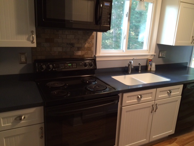 12 C Cedarbrook Avenue Rochester, NH 03867 - Photo 9 of 17