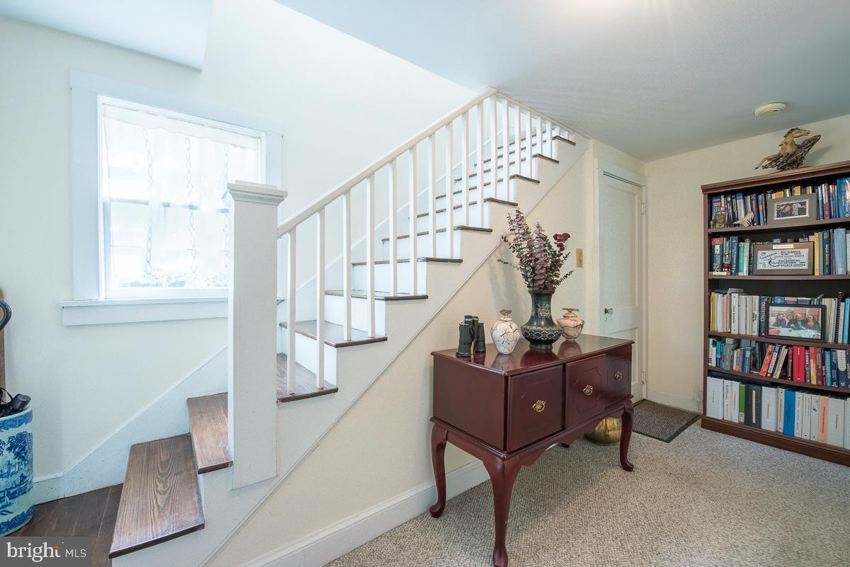 4142 Guard Hill Road Front Royal, VA 22630 - Photo 27 of 70 Guest House Entry Foyer