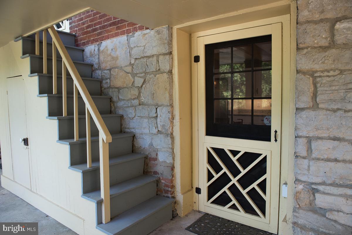 4142 Guard Hill Road Front Royal, VA 22630 - Photo 38 of 70 Kitchen Entrance