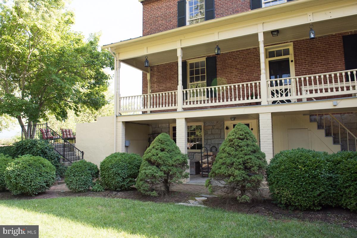 4142 Guard Hill Road Front Royal, VA 22630 - Photo 39 of 70 Level Courtyard