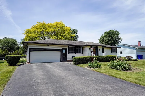 $275,900 | 23 Capri Drive, Gates, NY 14624