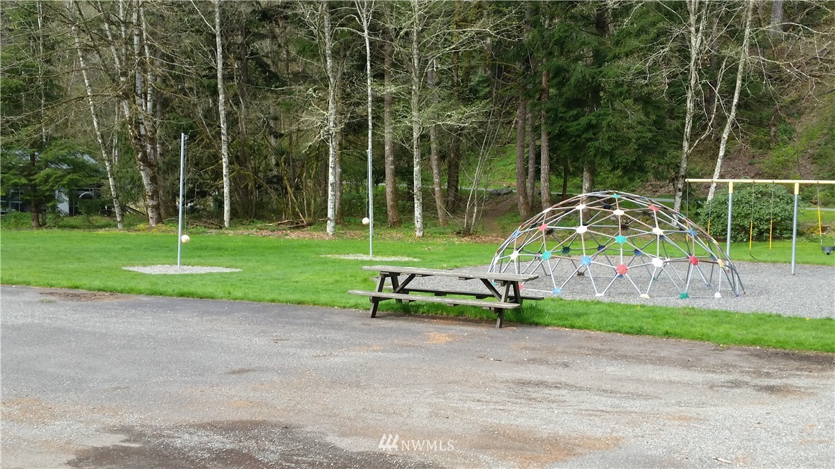 3017 Tower Road Maple Falls, WA 98266 - Photo 16 of 21