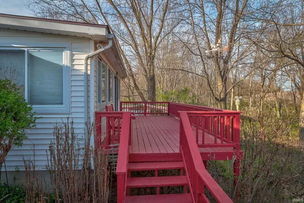 $289,000 | 2423 Luigs Road, Wadesville, IN 47638