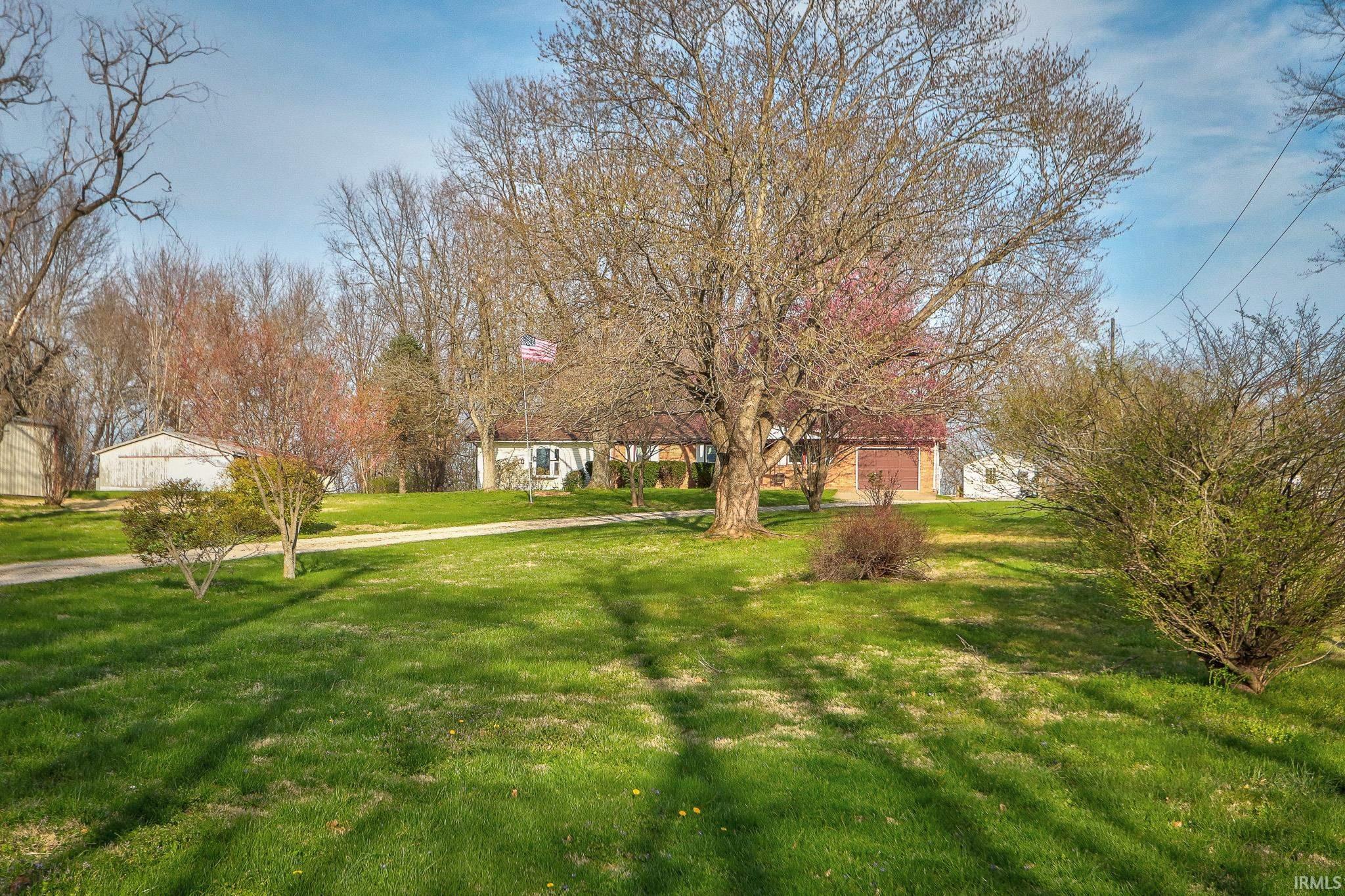 2423 Luigs Road Wadesville, IN 47638 - Photo 2 of 20
