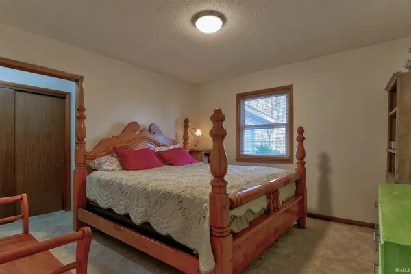 $289,000 | 2423 Luigs Road, Wadesville, IN 47638