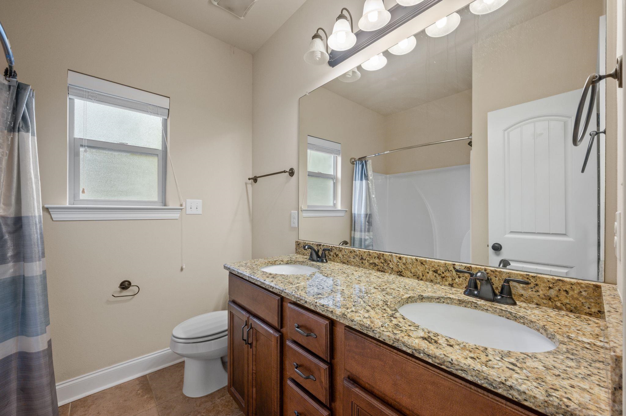 1085 Destin Avenue Foley, AL 36535 - Photo 25 of 35 Bathroom