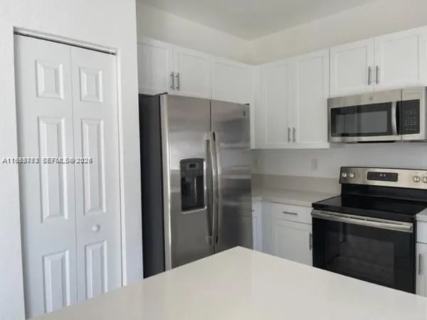 $3,400 | Hialeah, Hialeah, FL 33018