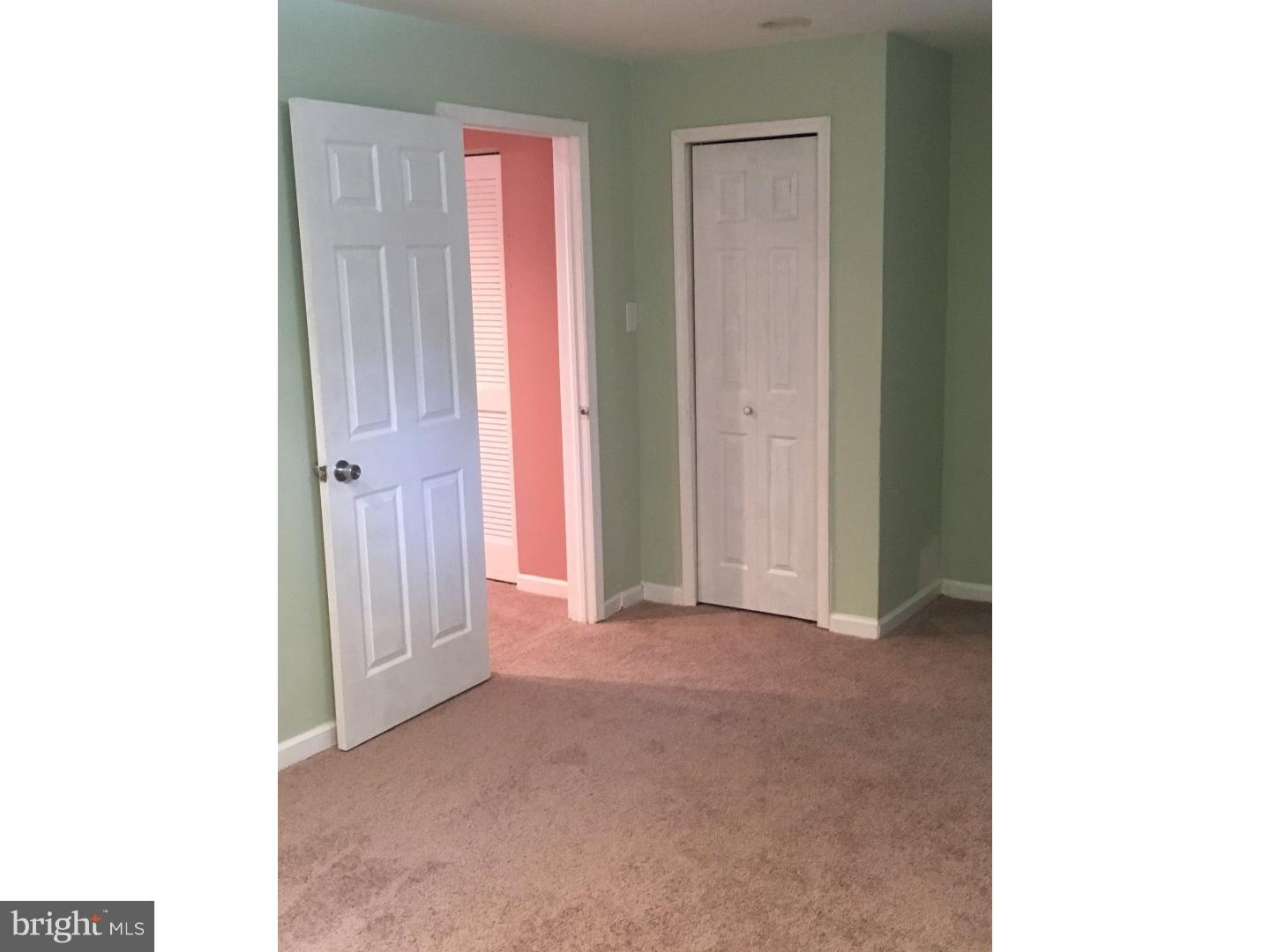 34 Millstream Road Clementon, NJ 08021 - Photo 2 of 19