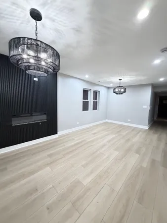 $2,450 | 6350 South St Lawrence Avenue, Unit 1, Chicago, IL 60637