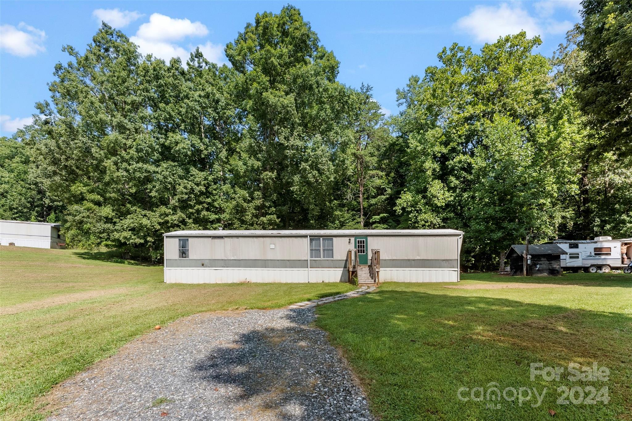 1148 Wagon Wheel Road Hickory, NC 28602 - Photo 29 of 35 a view of a back yard